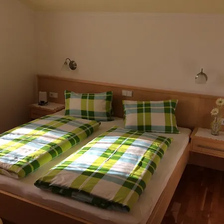 Haus Erika * واغراين